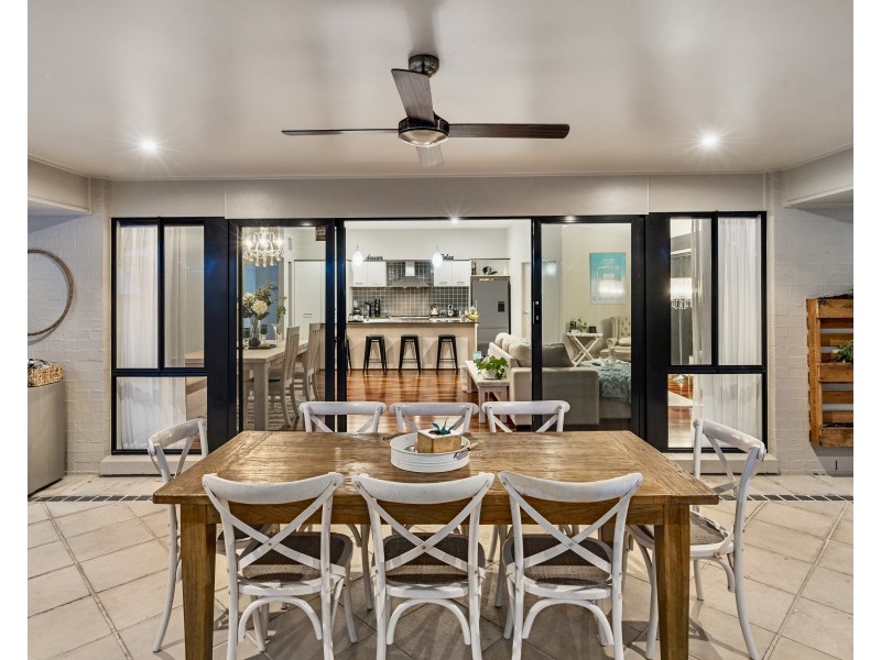 17 Whitby Place, Thornlands QLD 4164