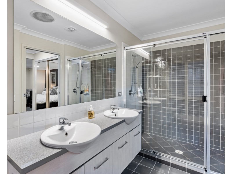 17 Whitby Place, Thornlands QLD 4164