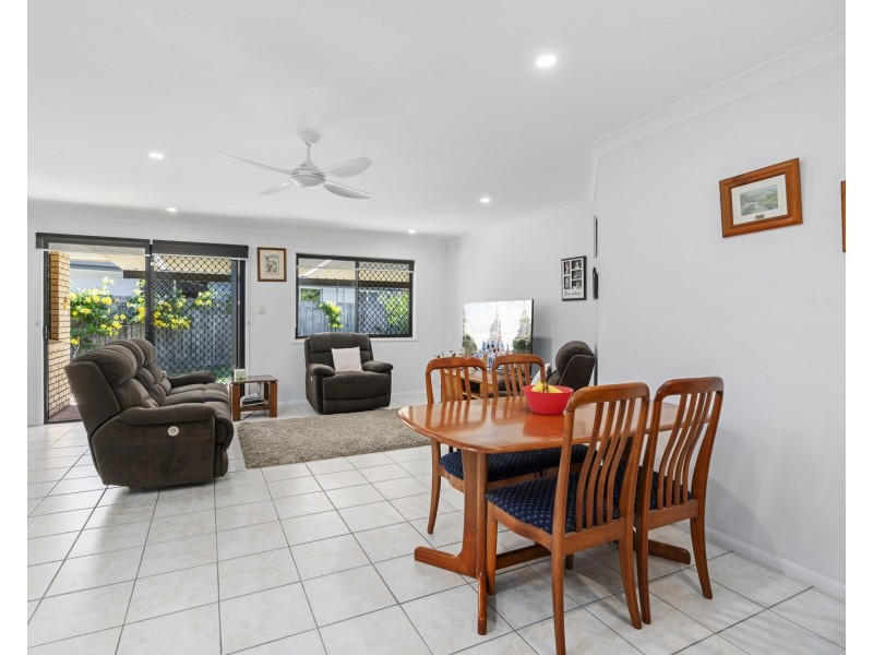 7 Parker Court, Wakerley QLD 4154