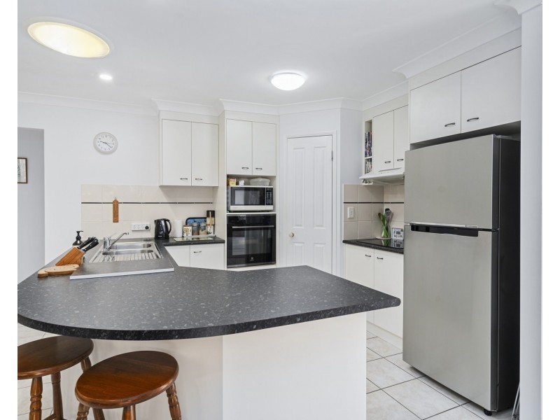 7 Parker Court, Wakerley QLD 4154