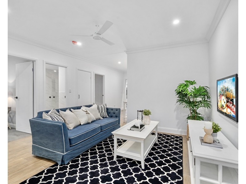 76 Manly Road, Manly West QLD 4179