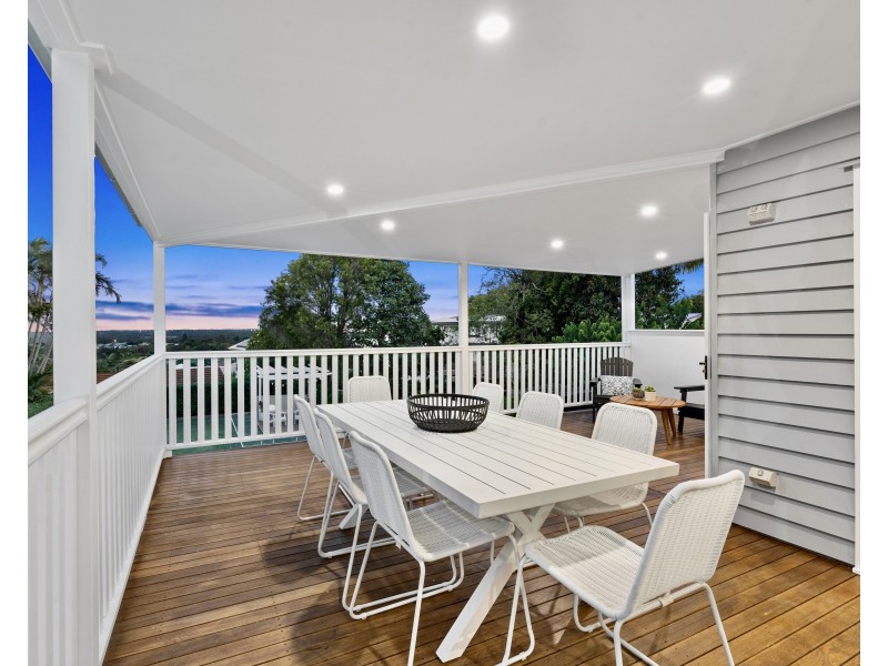 76 Manly Road, Manly West QLD 4179