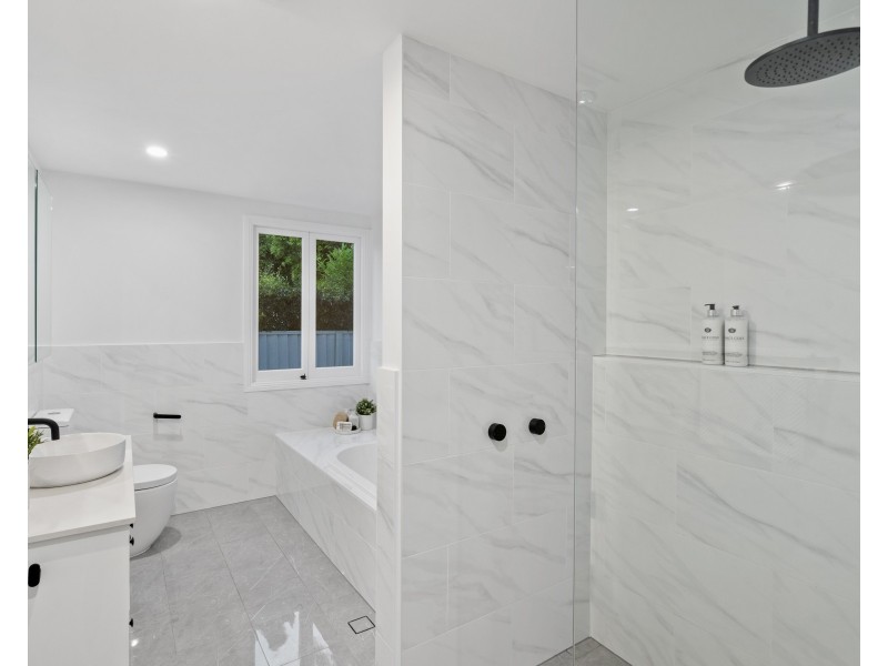 76 Manly Road, Manly West QLD 4179