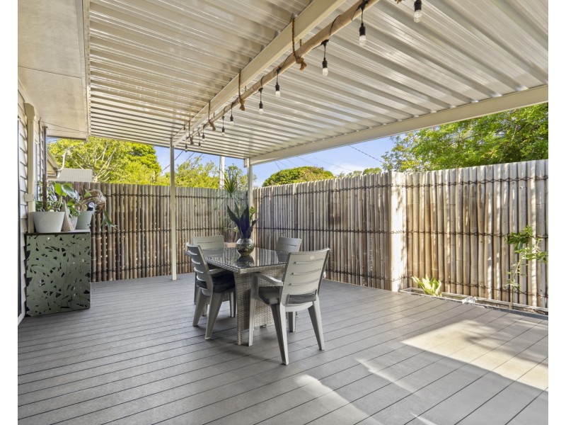 18 Binya Street, Holland Park QLD 4121