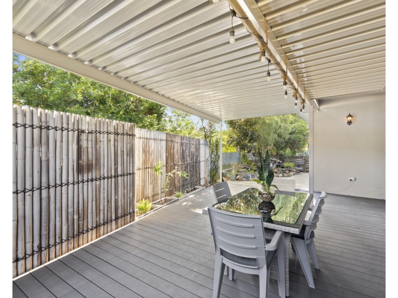 18 Binya Street, Holland Park QLD 4121