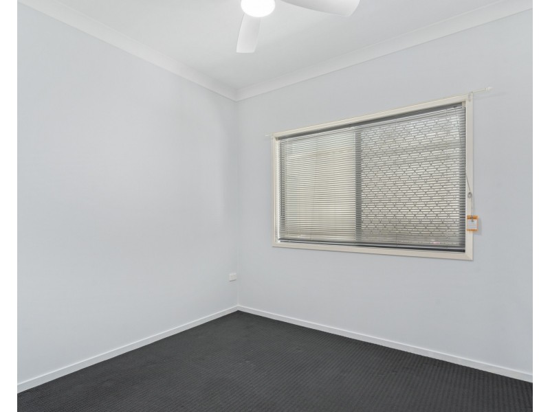 18 Binya Street, Holland Park QLD 4121