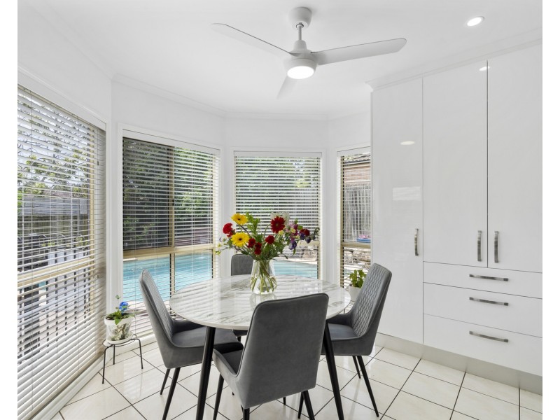 50 Coventry Circuit, Carindale QLD 4152