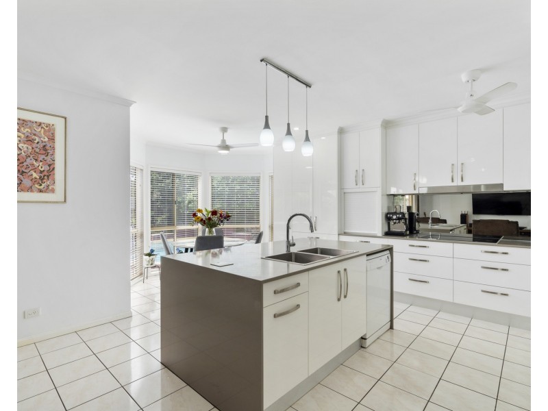50 Coventry Circuit, Carindale QLD 4152