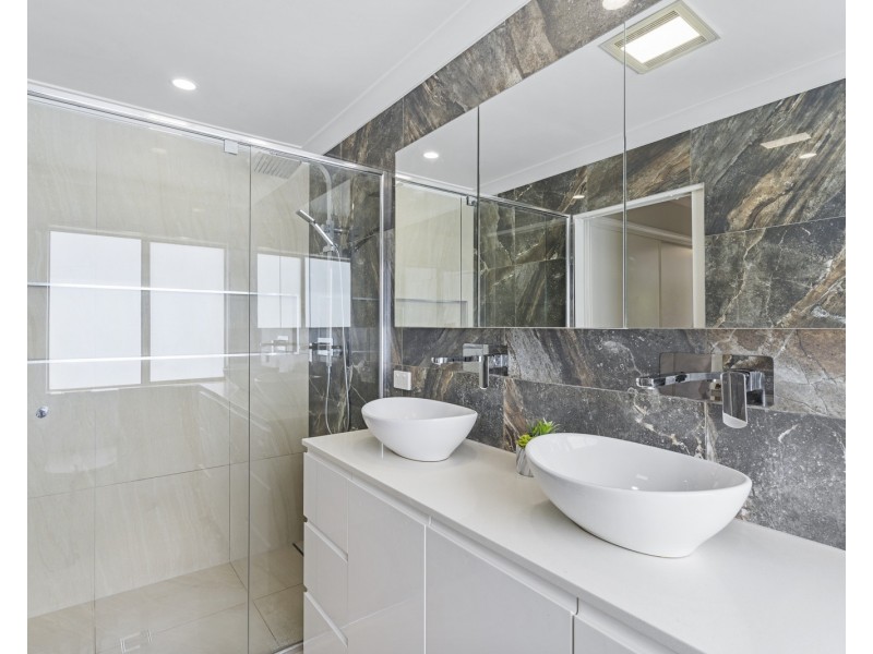 50 Coventry Circuit, Carindale QLD 4152