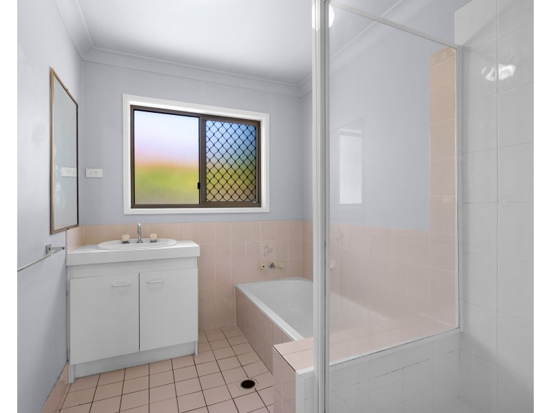 57 Cane Street, Redland Bay QLD 4165