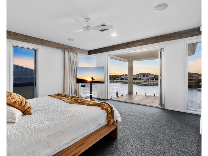 14 Bonaventure Court, Raby Bay QLD 4163