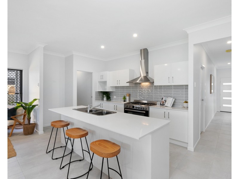 19 Haven Street, Victoria Point QLD 4165