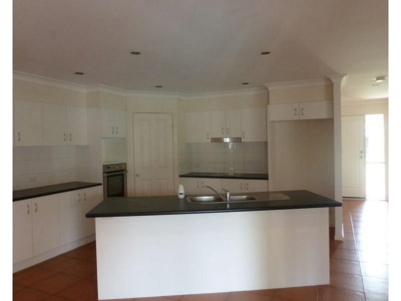 14 Foote Street, Redland Bay QLD 4165