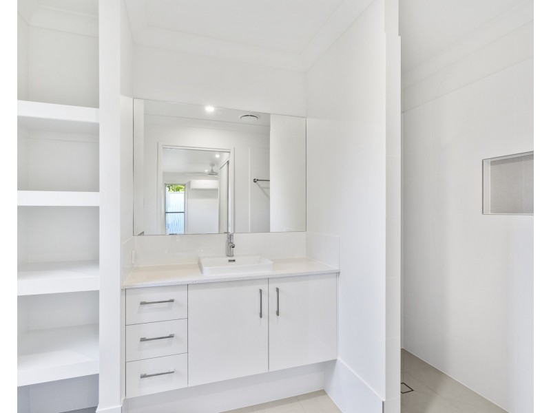 11a Christine Court, Cleveland QLD 4163