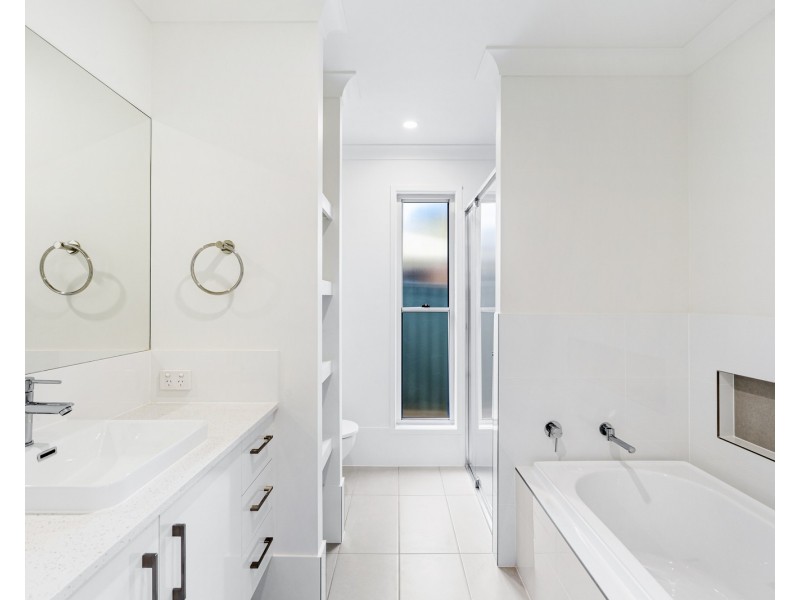 11a Christine Court, Cleveland QLD 4163