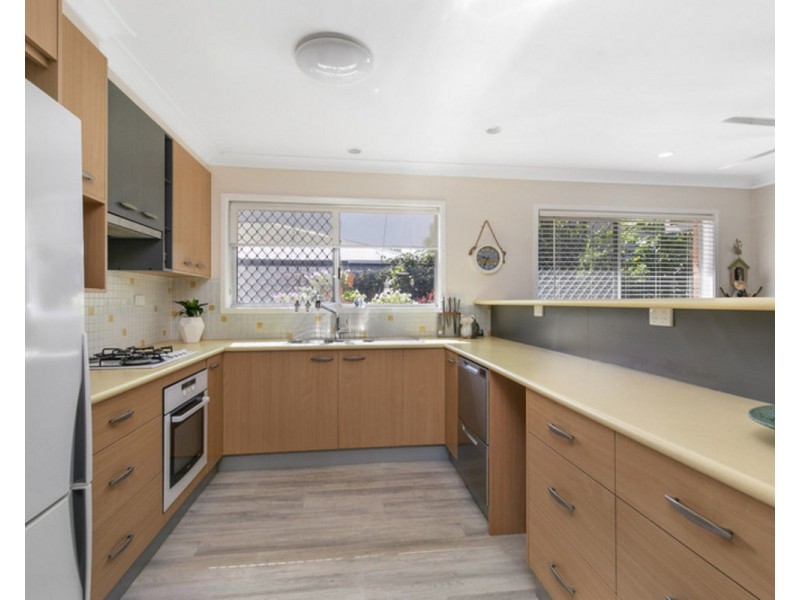 21 Thompson Street, Victoria Point QLD 4165