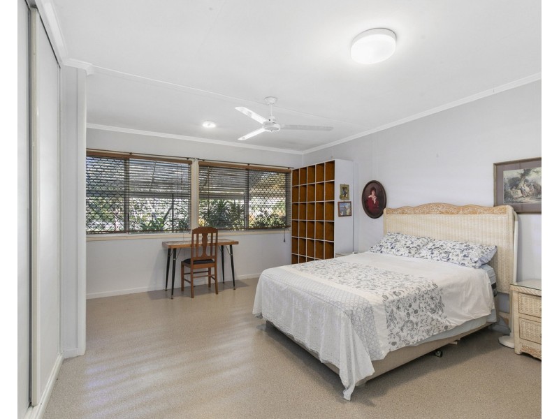 21 Thompson Street, Victoria Point QLD 4165