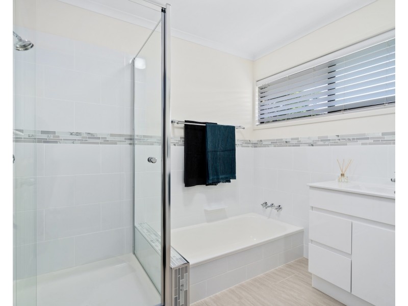 21-25 Dinwoodie Road, Thornlands QLD 4164