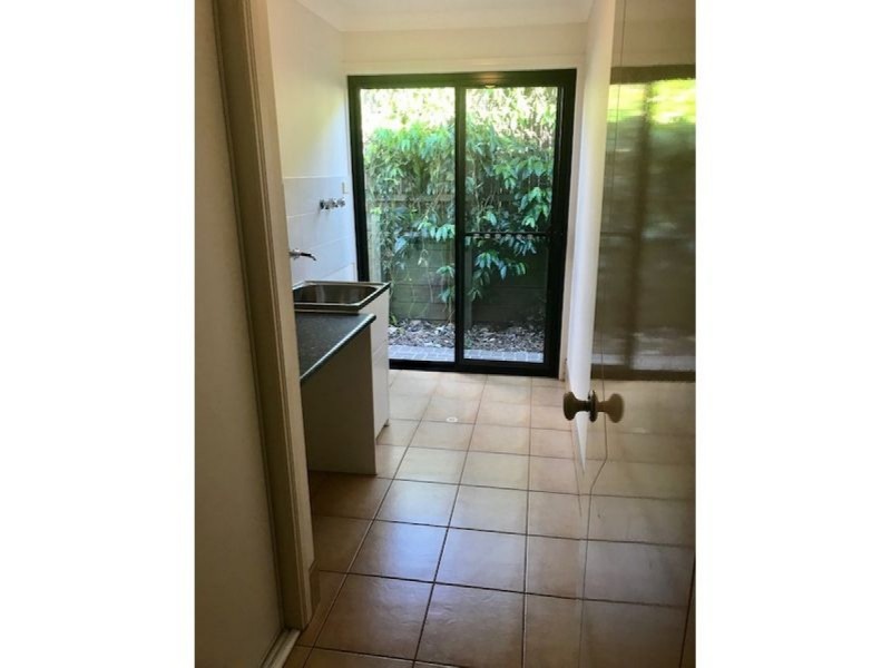 4 Garrett Street, Redland Bay QLD 4165