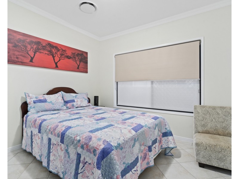 2 Baylink Drive, Redland Bay QLD 4165