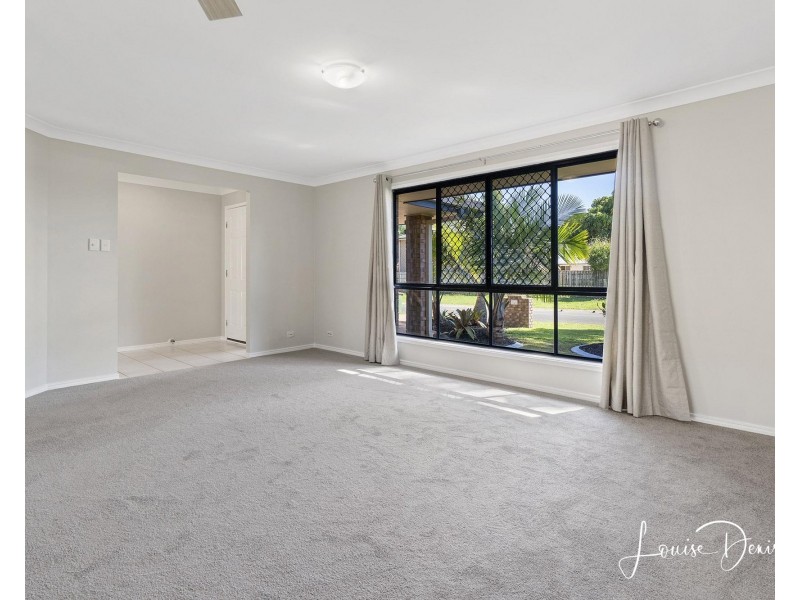 52 Seaholly Crescent, Victoria Point QLD 4165