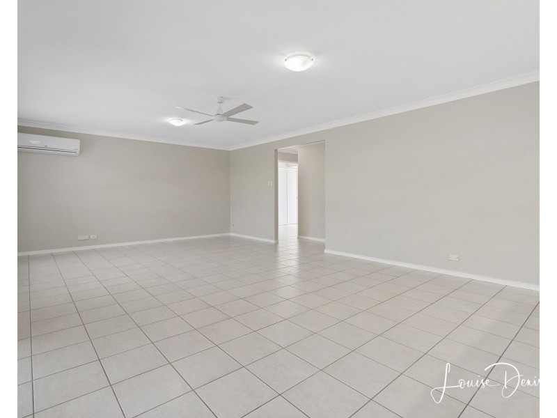 52 Seaholly Crescent, Victoria Point QLD 4165