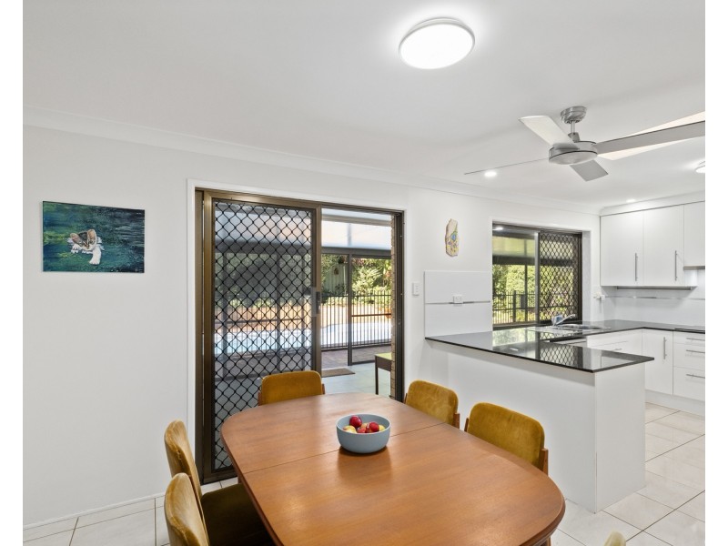 20 Angela Crescent, Cleveland QLD 4163