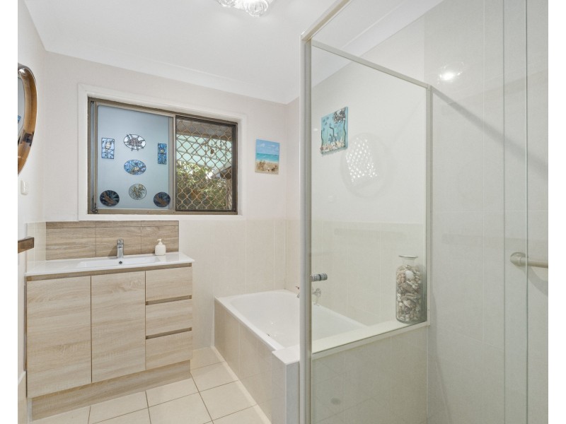 20 Angela Crescent, Cleveland QLD 4163