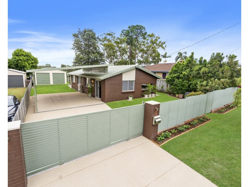 19 Rossinton Street, Birkdale QLD 4159