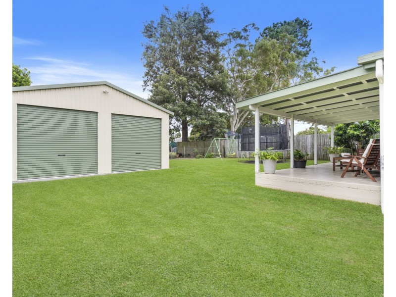 19 Rossinton Street, Birkdale QLD 4159