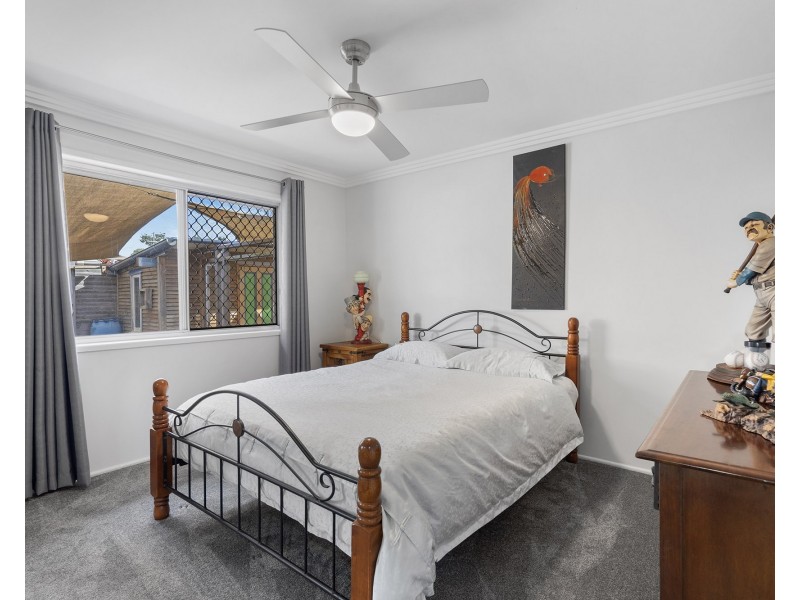 9 Albert Street, Victoria Point QLD 4165