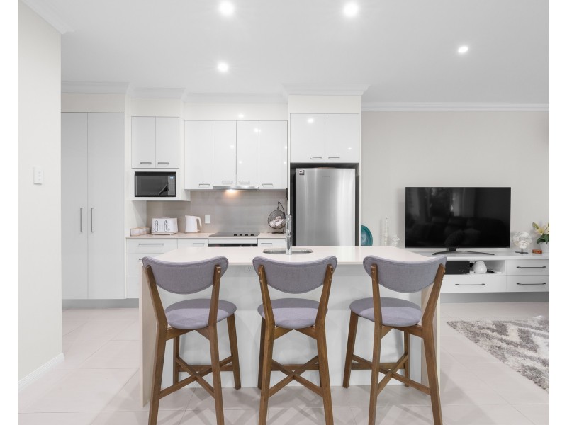 3/4 Russell Street, Cleveland QLD 4163