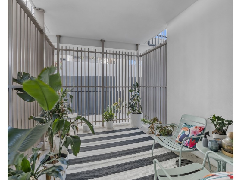 207/48 Bride Street, Wynnum QLD 4178