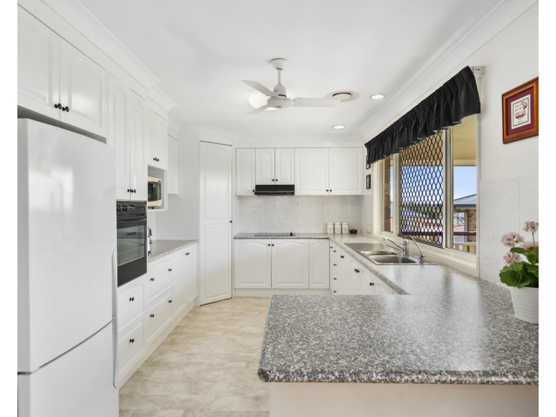 38 Leilani Drive, Birkdale QLD 4159