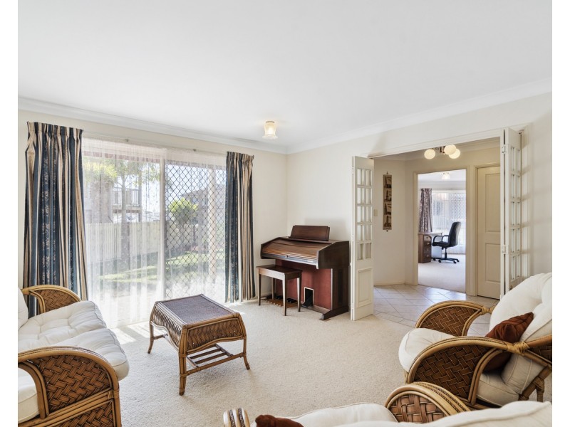 38 Leilani Drive, Birkdale QLD 4159