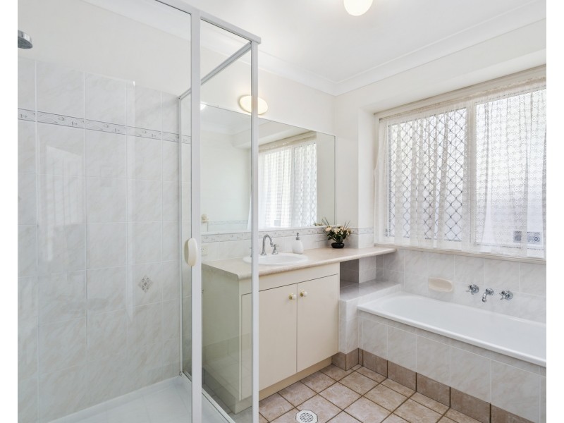 38 Leilani Drive, Birkdale QLD 4159