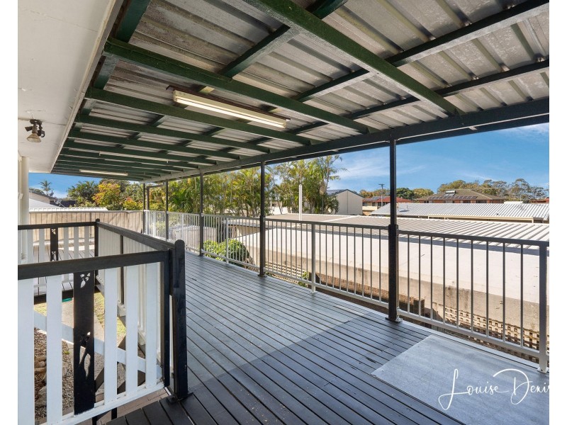 16 Benfer Road, Victoria Point QLD 4165