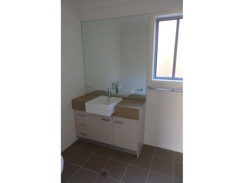 19 Rowe Crescent, Thornlands QLD 4164