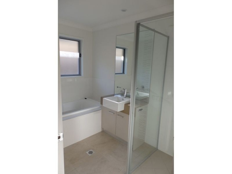 19 Rowe Crescent, Thornlands QLD 4164
