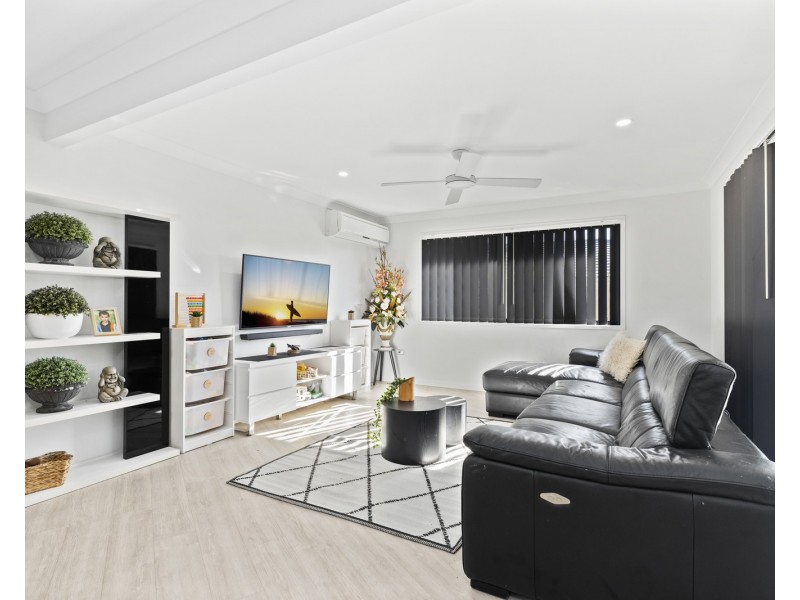 150 Bankswood Drive, Redland Bay QLD 4165