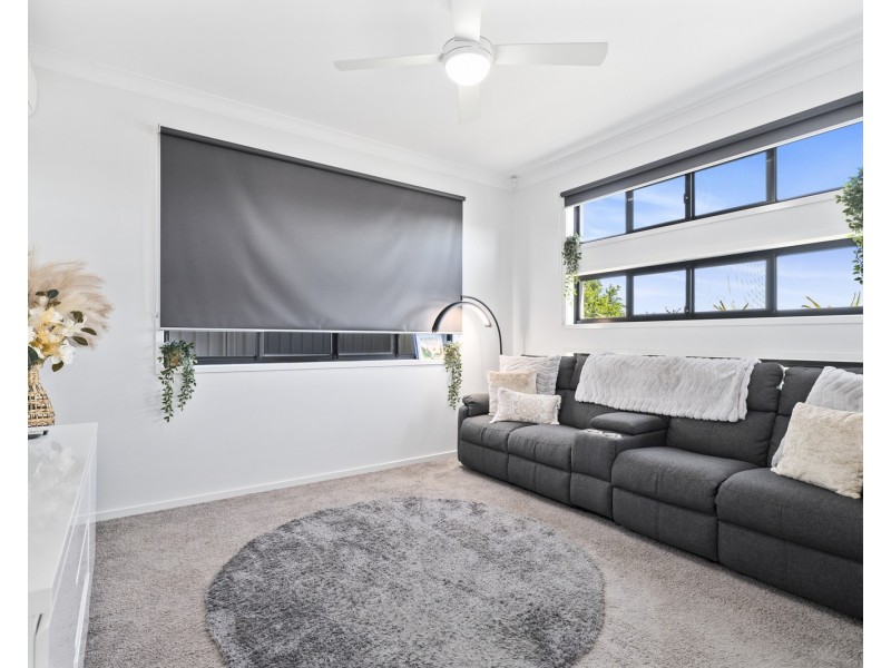 150 Bankswood Drive, Redland Bay QLD 4165