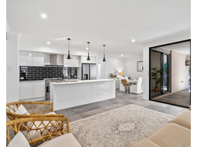 45 Walter Drive, Thornlands QLD 4164