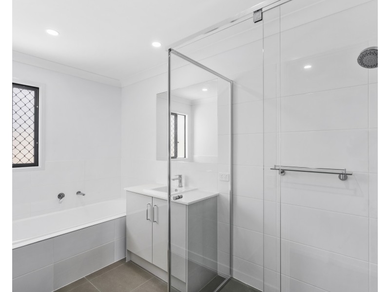 3 Harvard Road, Waterford QLD 4133