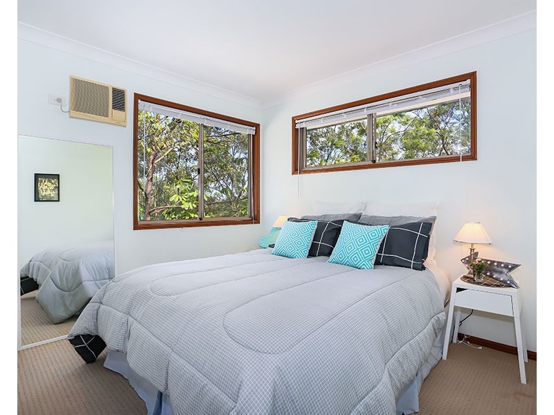 35 Leonarda Drive, Ferny Hills QLD 4055