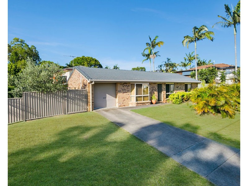 1 Morden Street, Birkdale QLD 4159