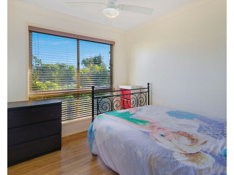 1 Morden Street, Birkdale QLD 4159