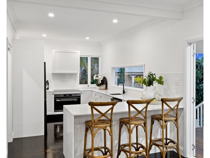 76 Manly Road, Manly West QLD 4179