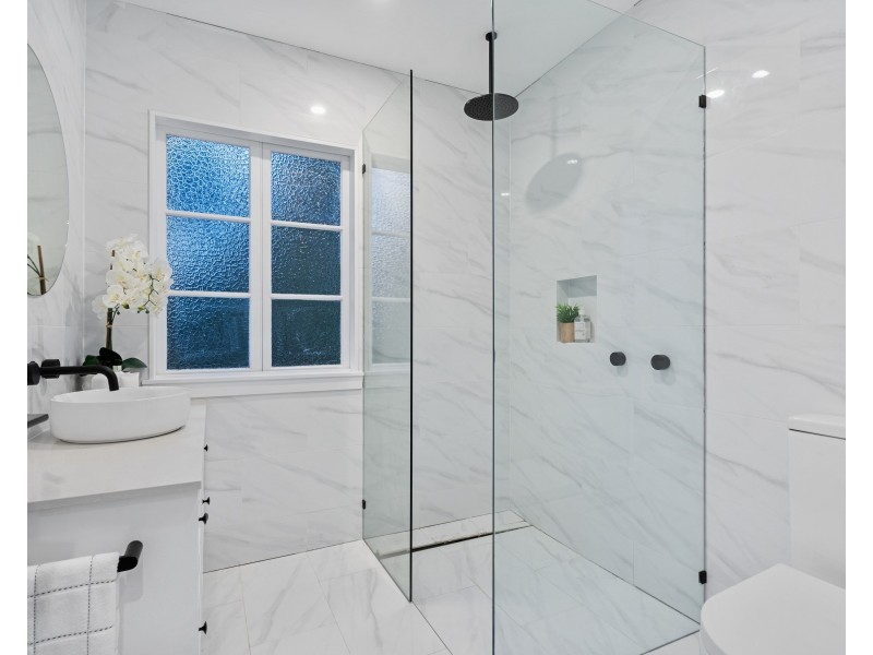 76 Manly Road, Manly West QLD 4179