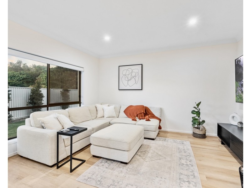 39 Salisbury Street, Redland Bay QLD 4165