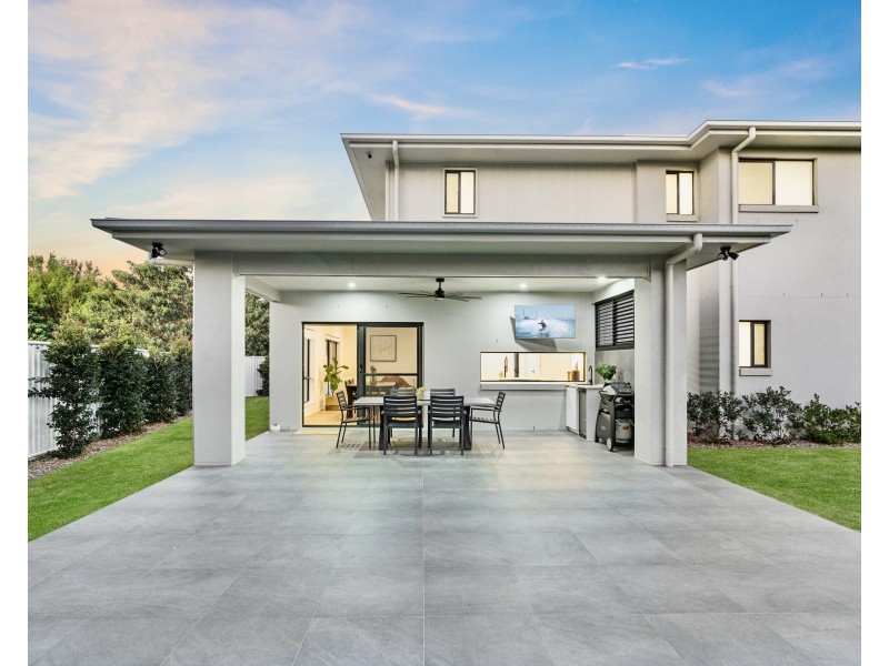 39 Salisbury Street, Redland Bay QLD 4165